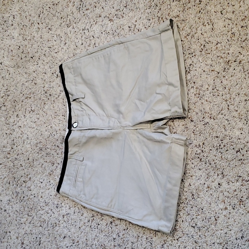 Rag & Bone khaki shorts sz 2